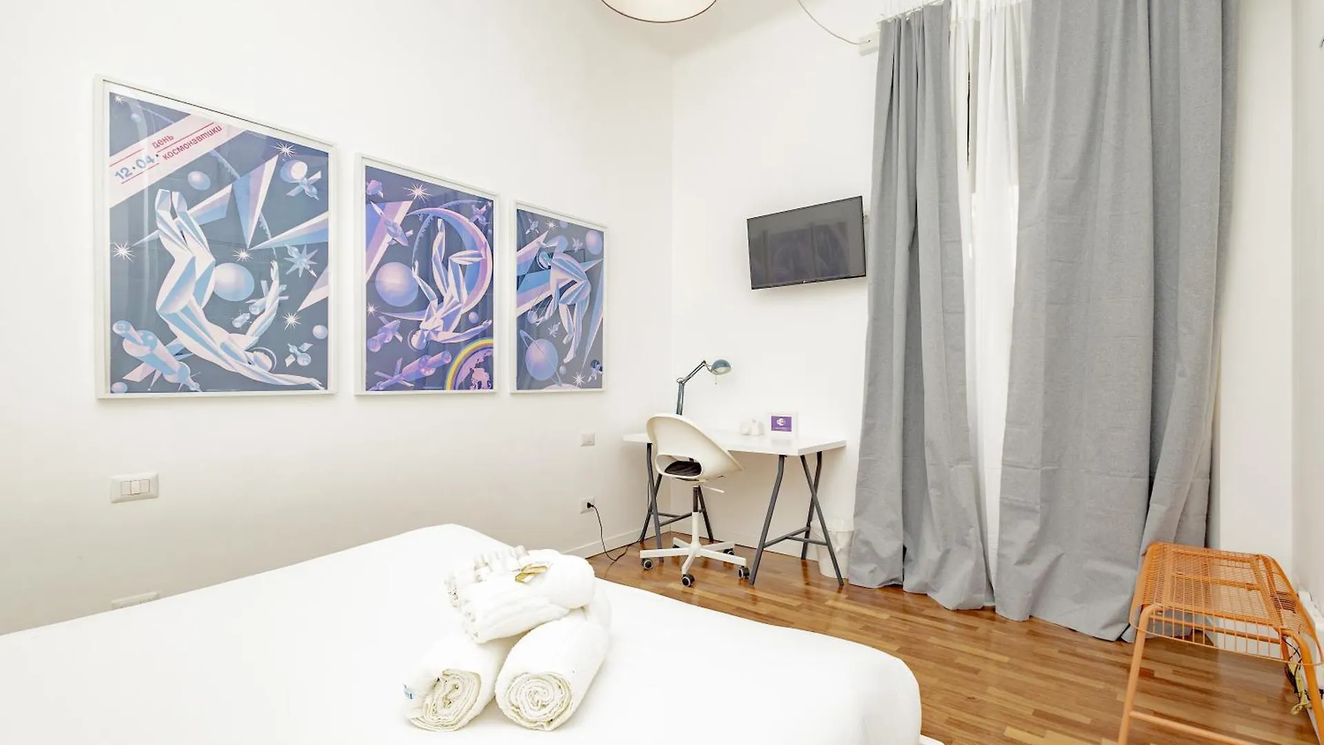 Xenia Apartments - Cozy Luminous Flat Near Navigli Milan 0*,  Italy