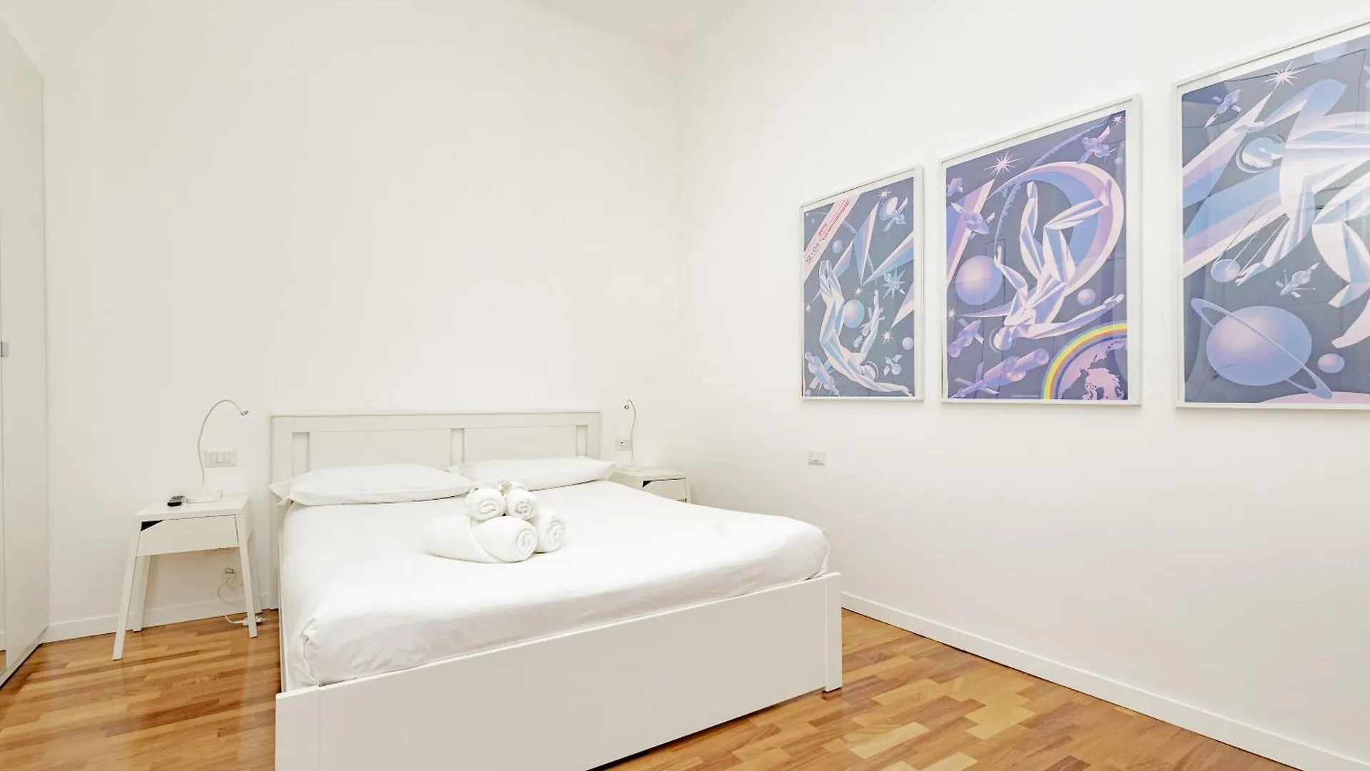 Xenia Apartments - Cozy Luminous Flat Near Navigli Milan