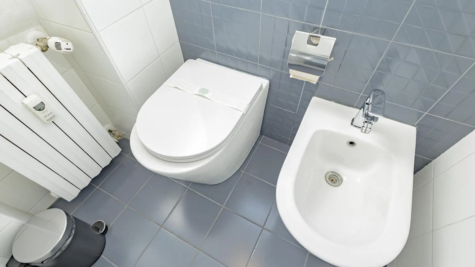 Xenia Apartments - Cozy Luminous Flat Near Navigli Milan